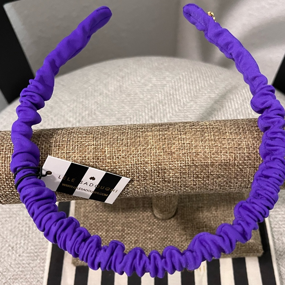 LELE SADOUGHI NWT AUTHENTIC VIOLET JESSIE RUCHED NEOPRENE SLIM HEADBAND - Picture 4 of 15